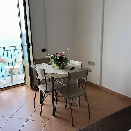 Appartamento La Casa Sulla Scogliera Cefalù Esterno foto