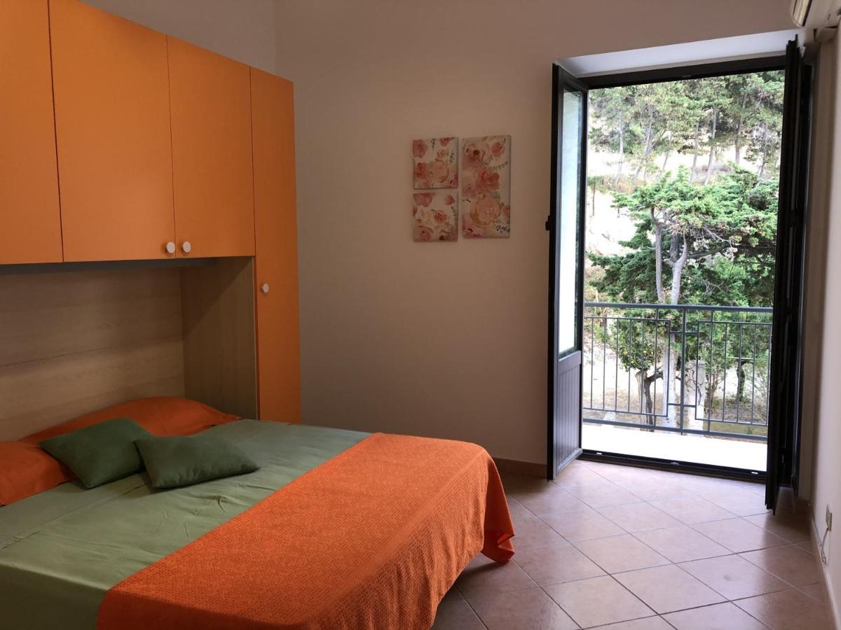 Appartamento La Casa Sulla Scogliera Cefalù Esterno foto