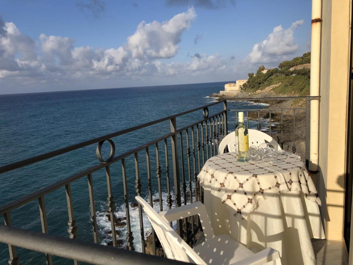 Appartamento La Casa Sulla Scogliera Cefalù Esterno foto