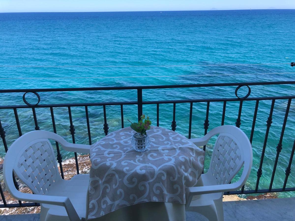 Appartamento La Casa Sulla Scogliera Cefalù Esterno foto