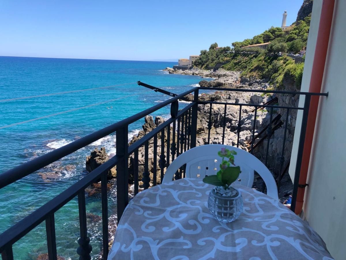Appartamento La Casa Sulla Scogliera Cefalù Esterno foto