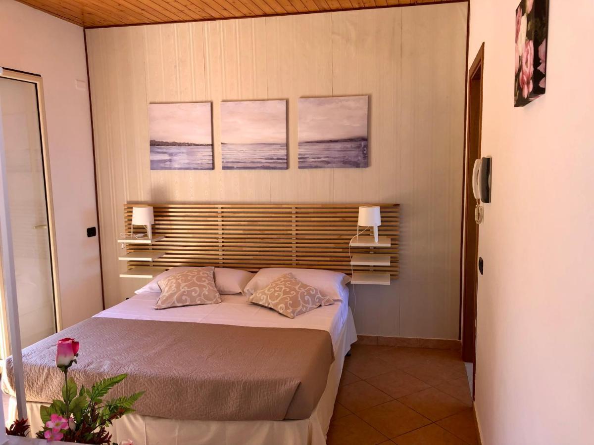 Appartamento La Casa Sulla Scogliera Cefalù Esterno foto